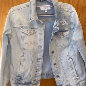 Time & Tru Light Washed Denim Jacket